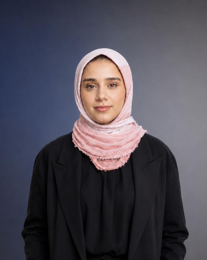 Hanin Headshot